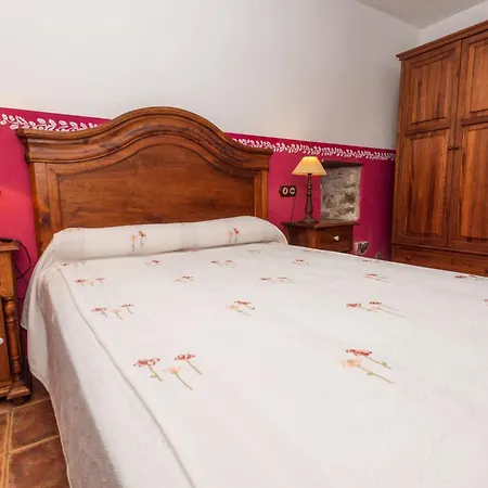 Rurales Ca Xuacu La Antojana Διαμέρισμα *
