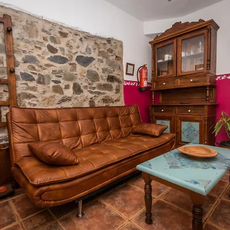 Rurales Ca Xuacu La Antojana Quintana (Asturias)