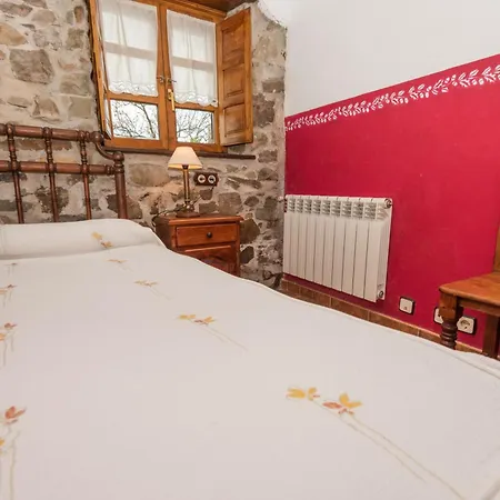 Rurales Ca Xuacu La Antojana Διαμέρισμα *
